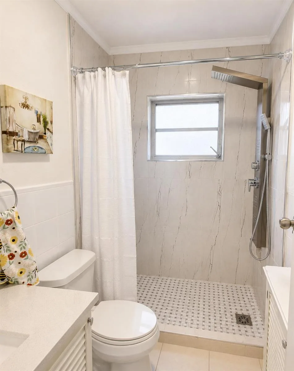 1450 Atlantic Shores Boulevard # 212, Hallandale Beach, FL 33009 — zdjęcie 2