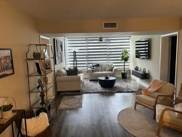 1707 WHITEHALL Drive # 105, Davie, FL 33324