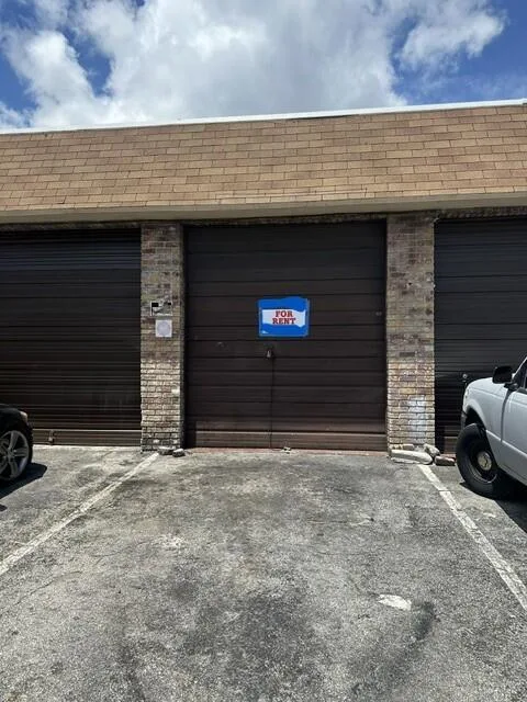 4493 NW 8th Avenue NW # 3, Oakland Park, FL 33309 photo 2