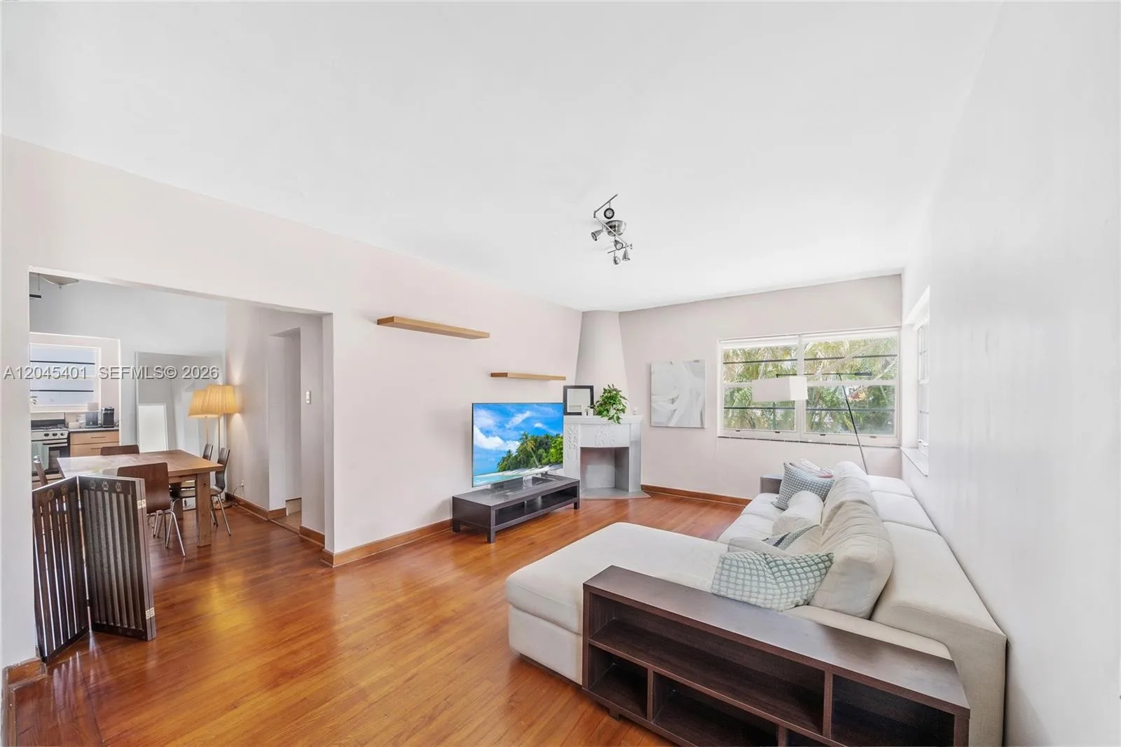 1559 Meridian Ave # 108, Miami Beach, FL 33139 photo 2