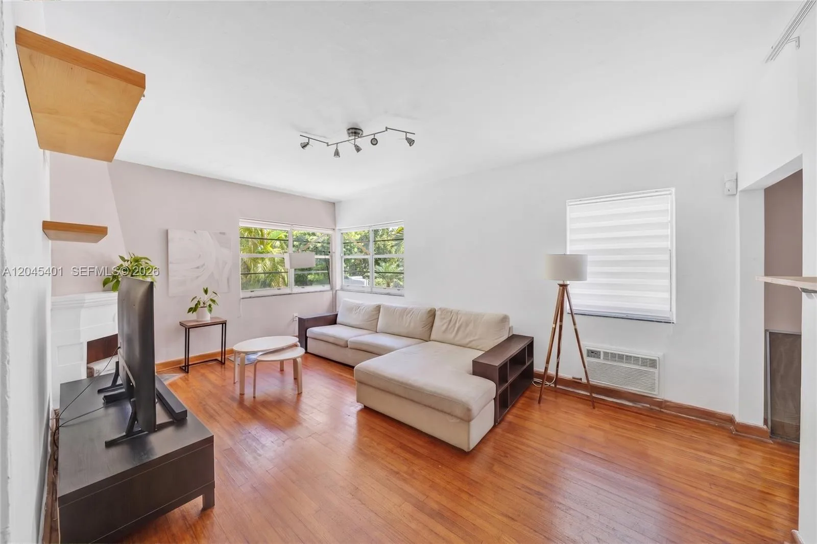 1559 Meridian Ave # 108, Miami Beach, FL 33139 photo 3
