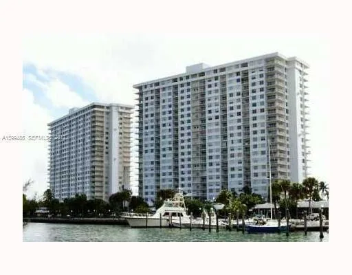 500 BAYVIEW Drive # 122, Sunny Isles Beach, FL 33160