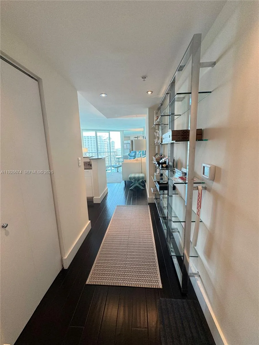 335 S Biscayne Blvd # 2403, Miami, FL 33131 photo 2