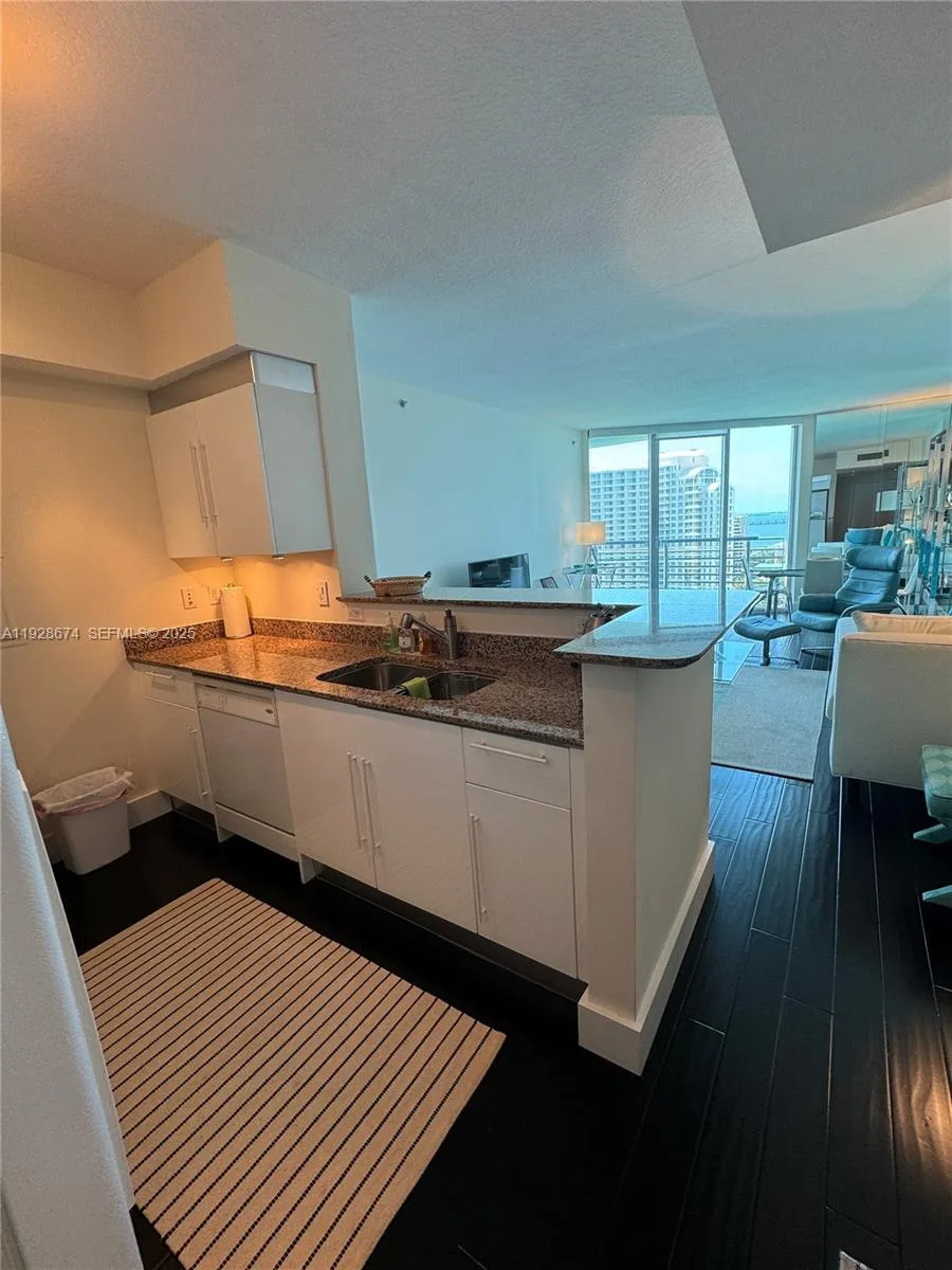335 S Biscayne Blvd # 2403, Miami, FL 33131 photo 4