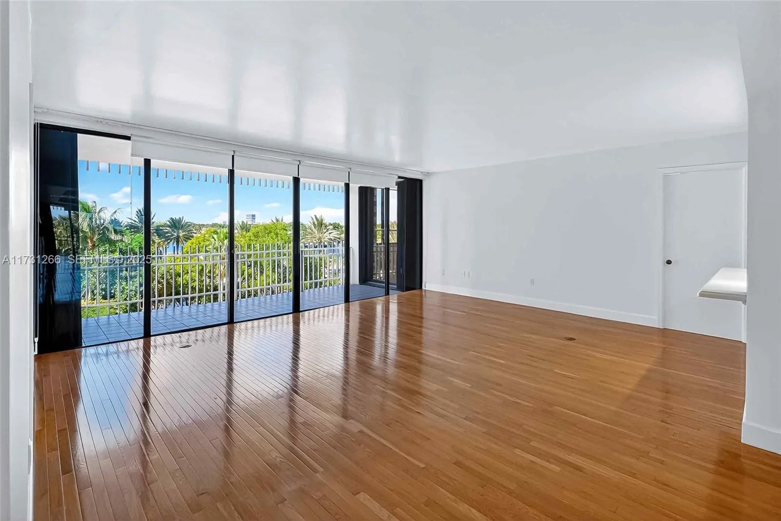 2 Grove Isle Dr # B404, Coconut Grove, FL 33133