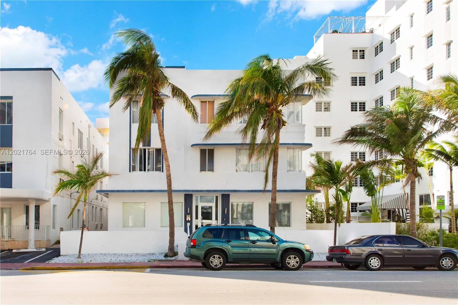 3710 Collins Ave # N-305, Miami Beach, FL 33140