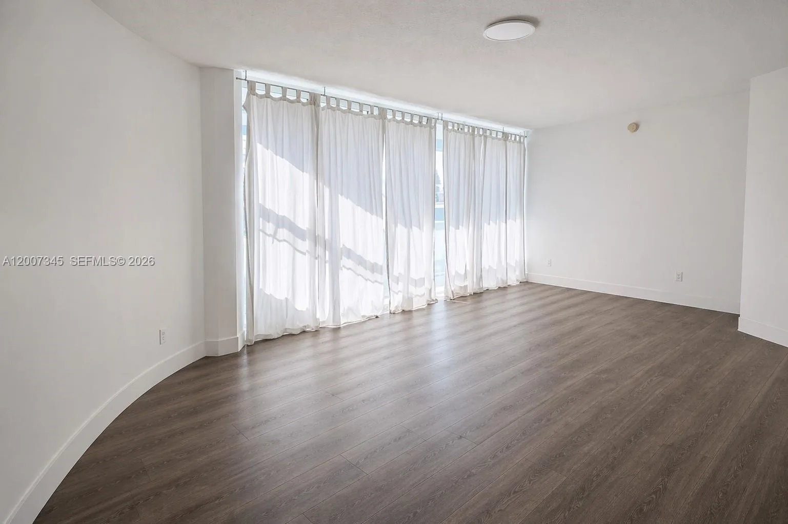 6580 INDIAN CREEK DR # 511, Miami Beach, FL 33141