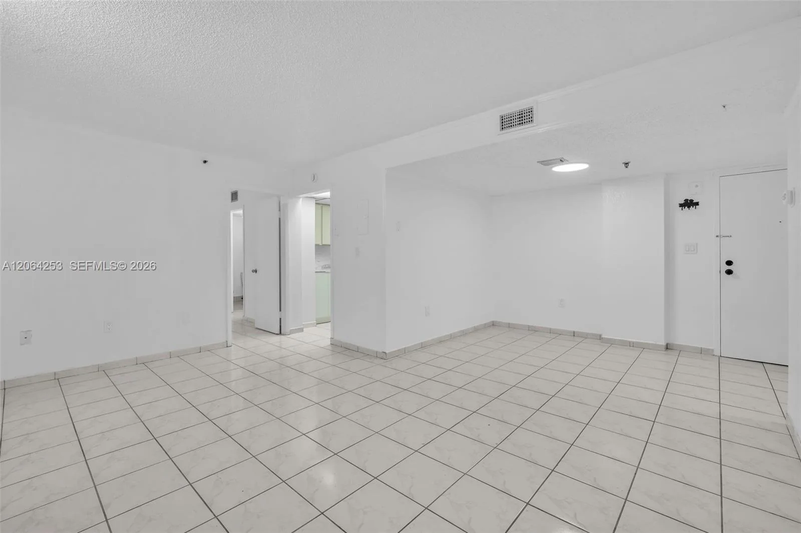 5249 NW 7th St # 416, Miami, FL 33126 photo 13