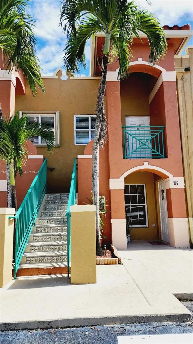 6960 NW 174th Ter # 706, Hialeah, FL 33015