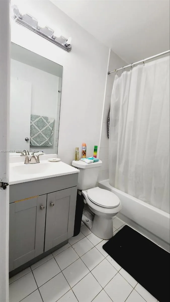 6960 NW 174th Ter # 706, Hialeah, FL 33015 photo 3