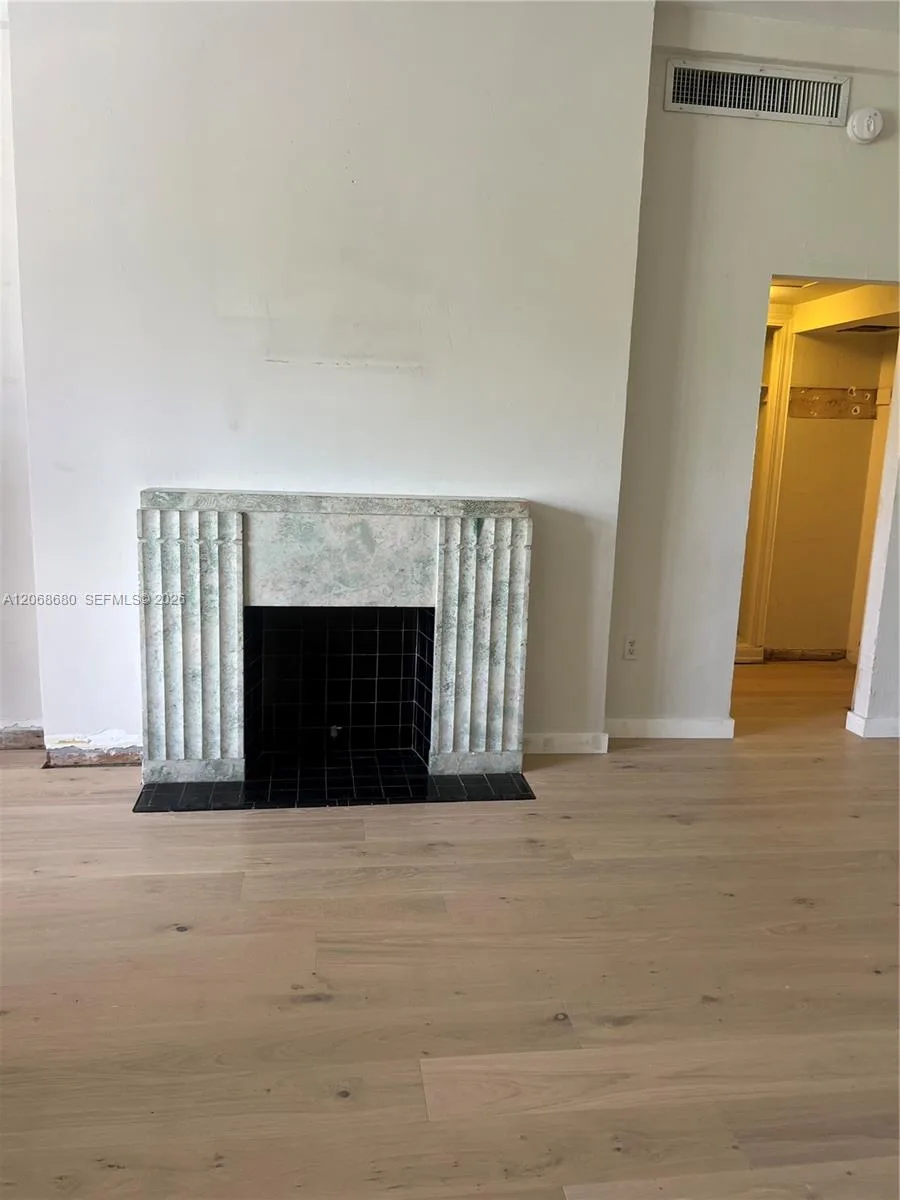 2421 Lake Pancoast Dr # 4D, Miami Beach, FL 33140 photo 6