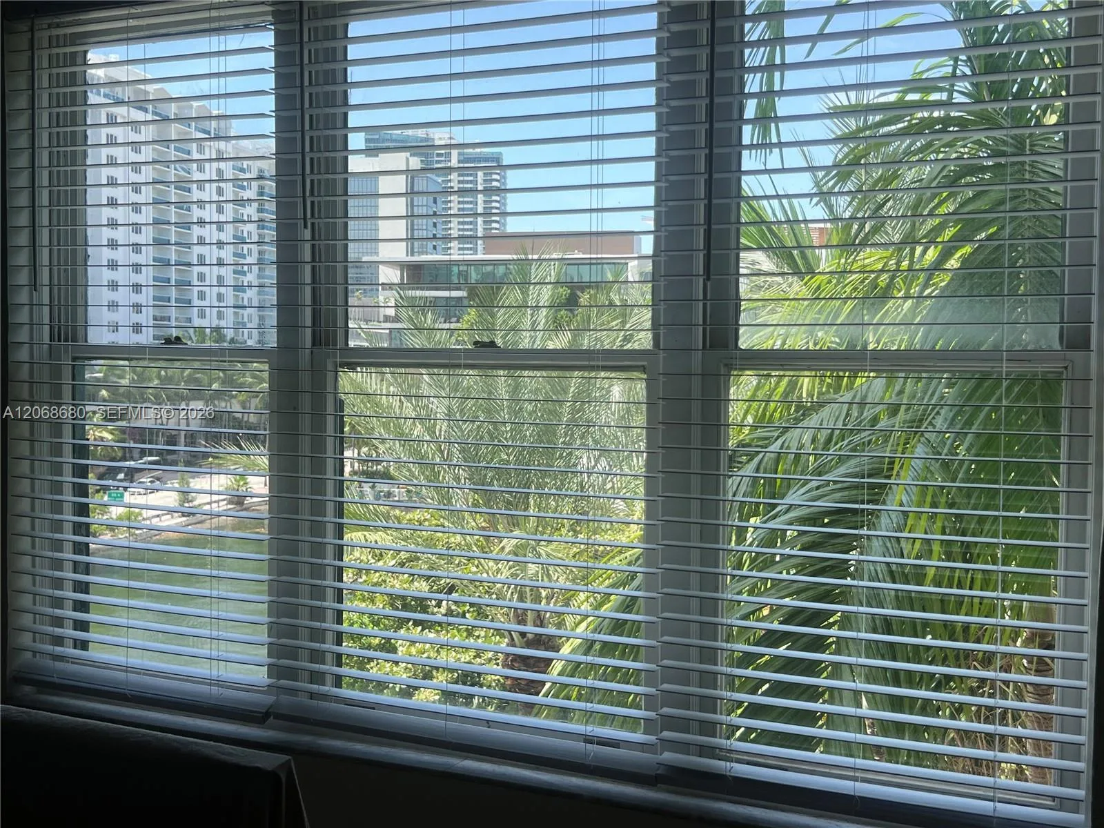 2421 Lake Pancoast Dr # 4D, Miami Beach, FL 33140 photo 7