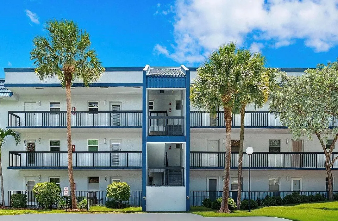 3170 HOLIDAY SPRINGS Boulevard # 6-309, Margate, FL 33063 photo 2