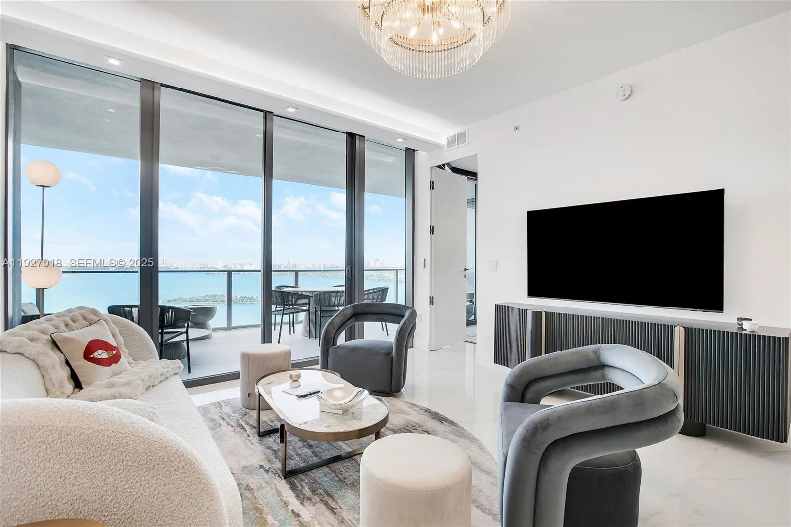 700 NE 24th St # 2702, Miami, FL 33137 photo 6