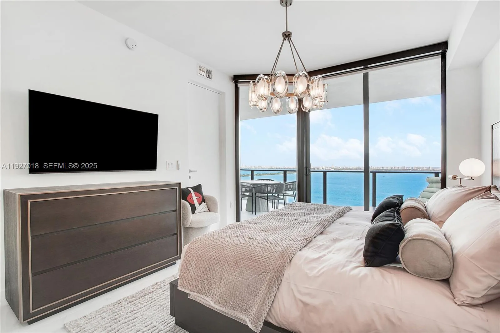 700 NE 24th St # 2702, Miami, FL 33137 photo 7