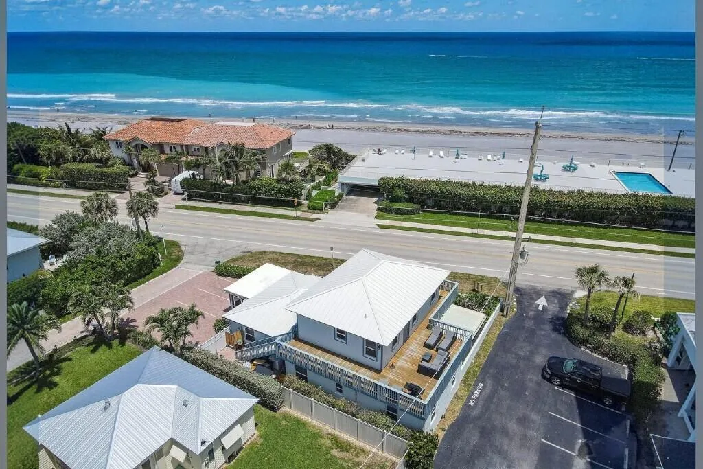 941 Ocean Drive, Juno Beach, FL 33408 photo 2