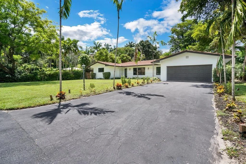 4190 SW 4th Street, Plantation, FL 33317 photo 3