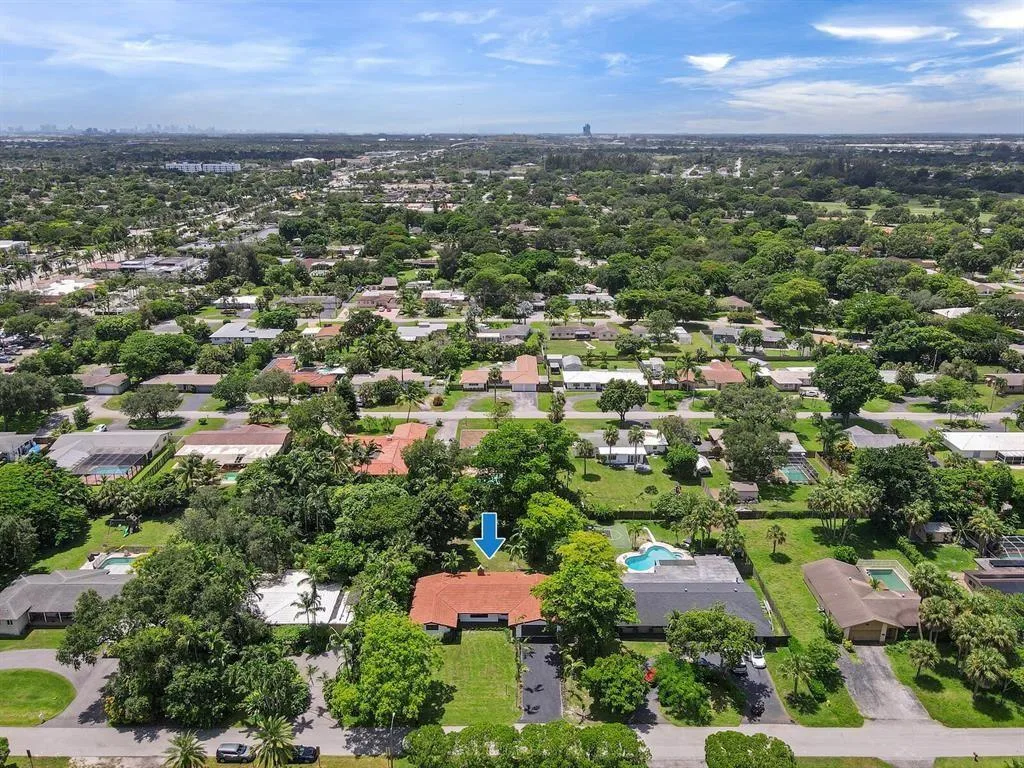 4190 SW 4th Street, Plantation, FL 33317 photo 5