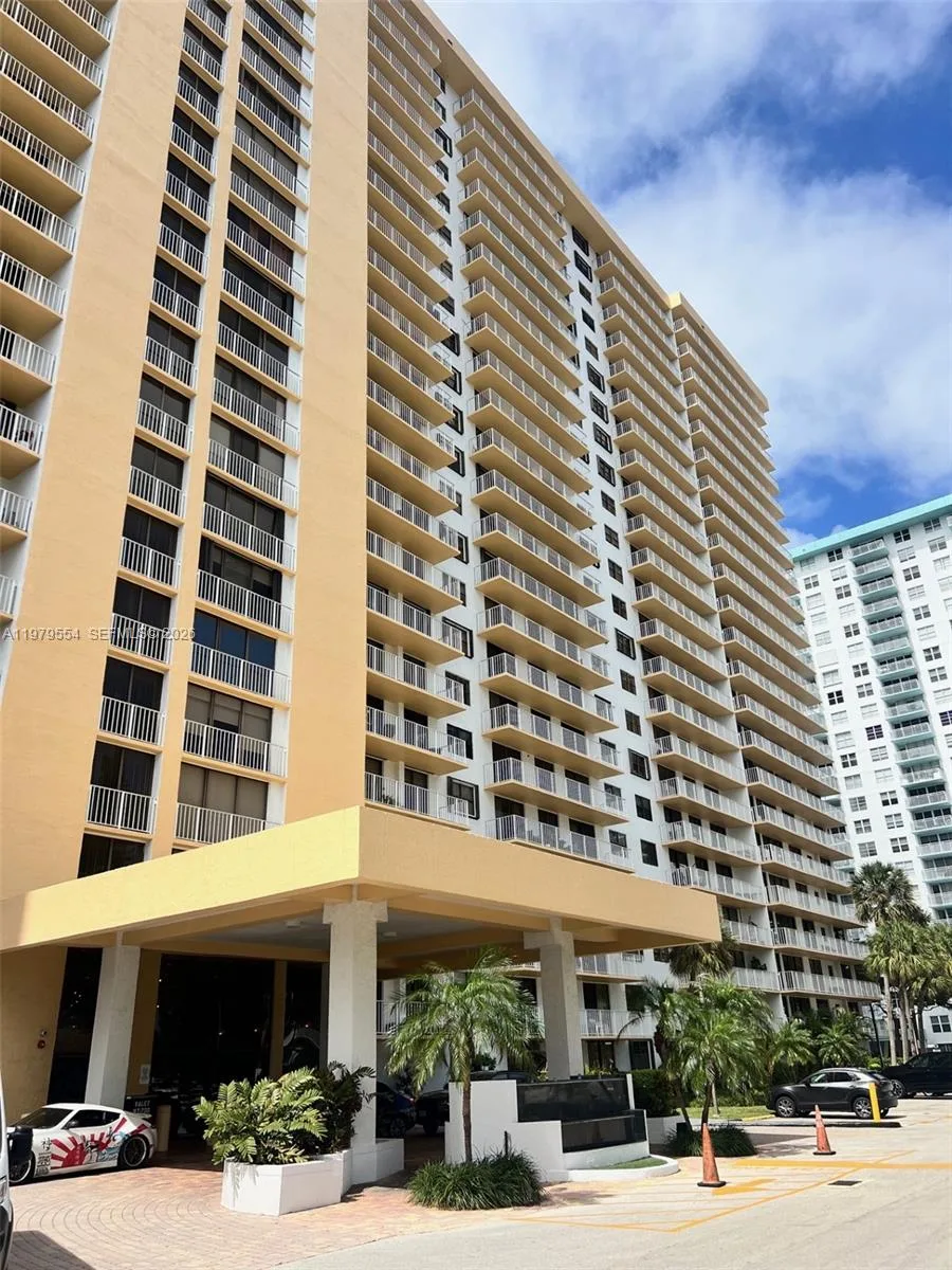 290 174th St # 1611, Sunny Isles Beach, FL 33160