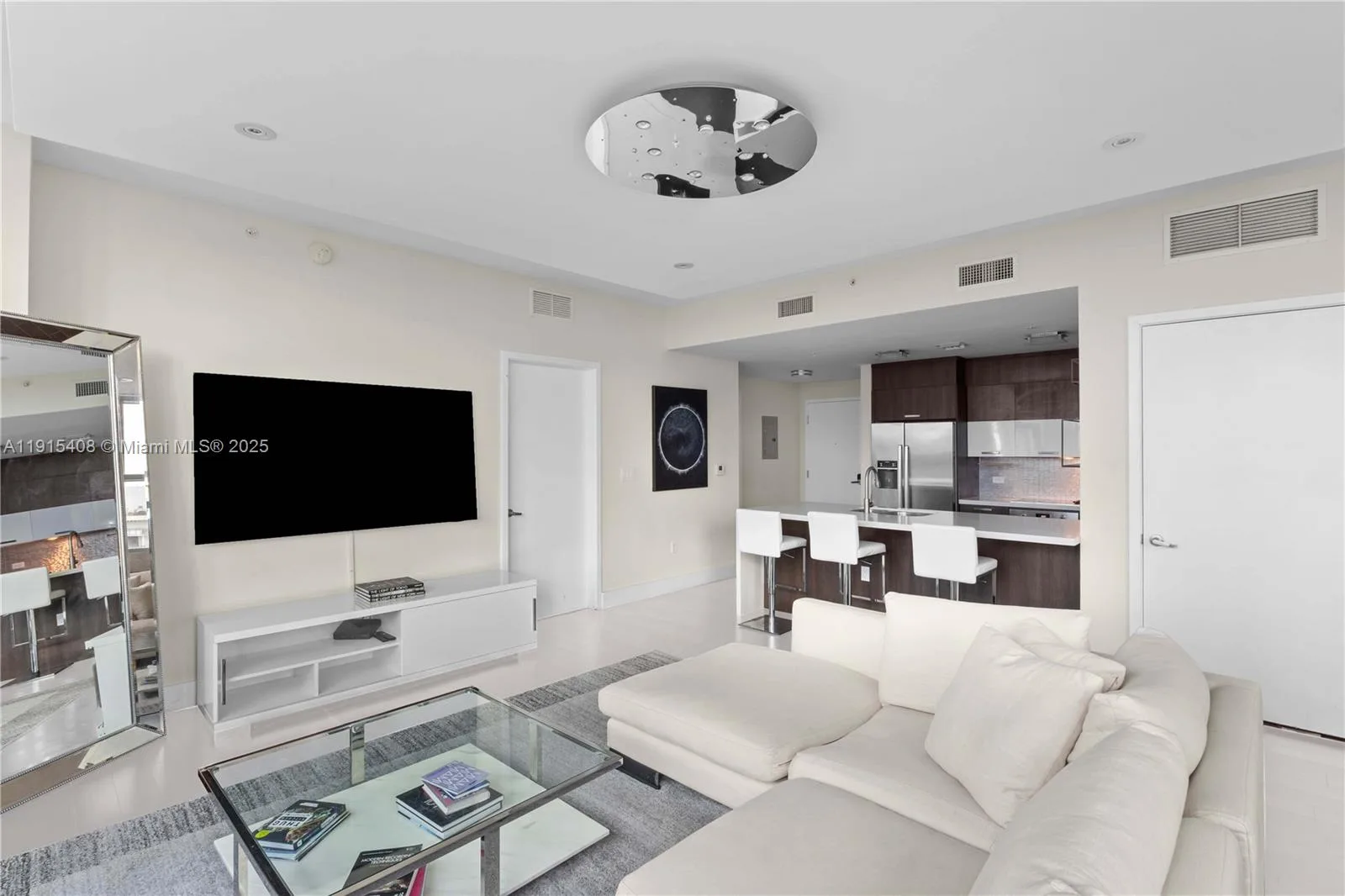 3301 NE 1st Ave # H2901, Miami, FL 33137 photo 4