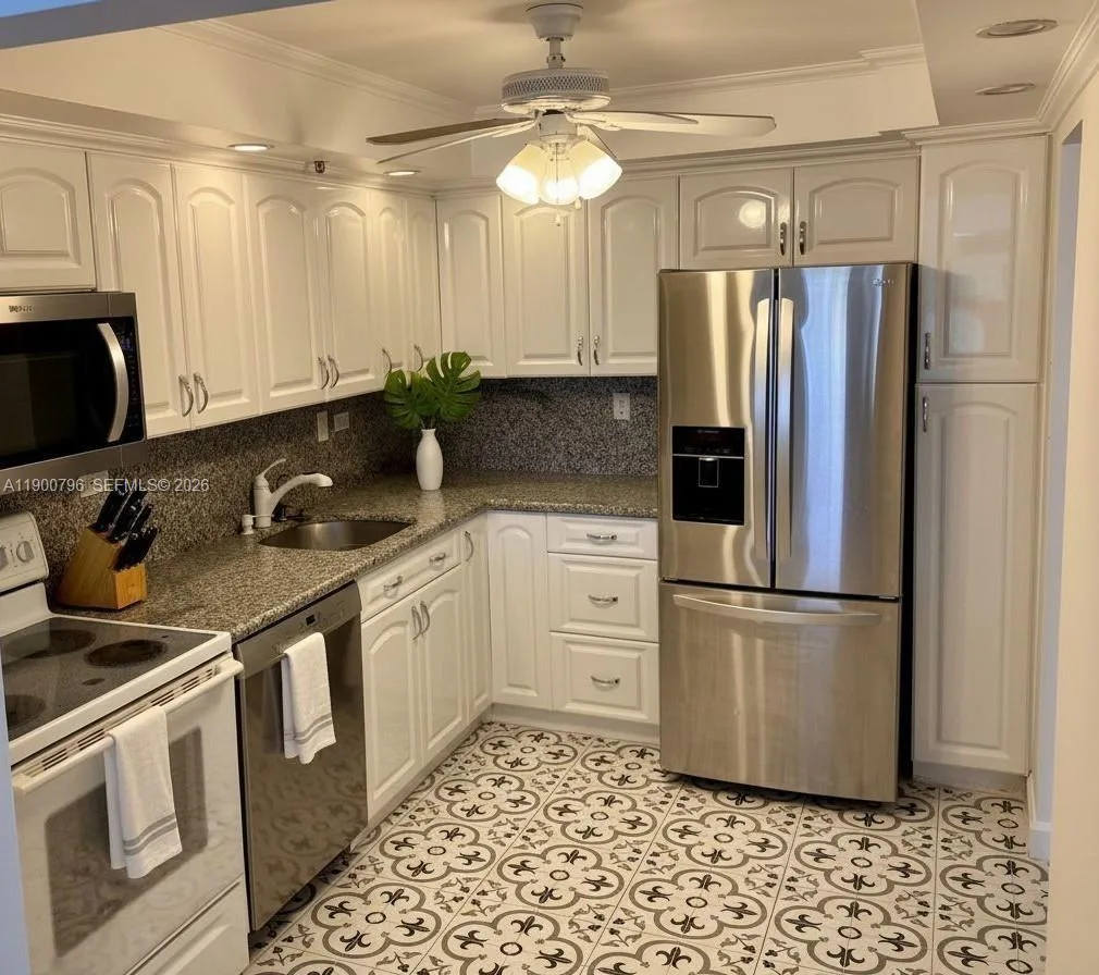 20355 NE 34th Ct # 628, Aventura, FL 33180 photo 3