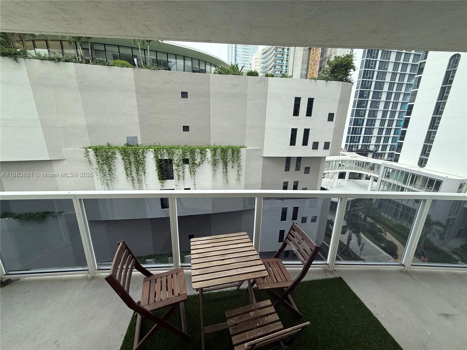 601 NE 23rd St # 901, Miami, FL 33137 photo 2