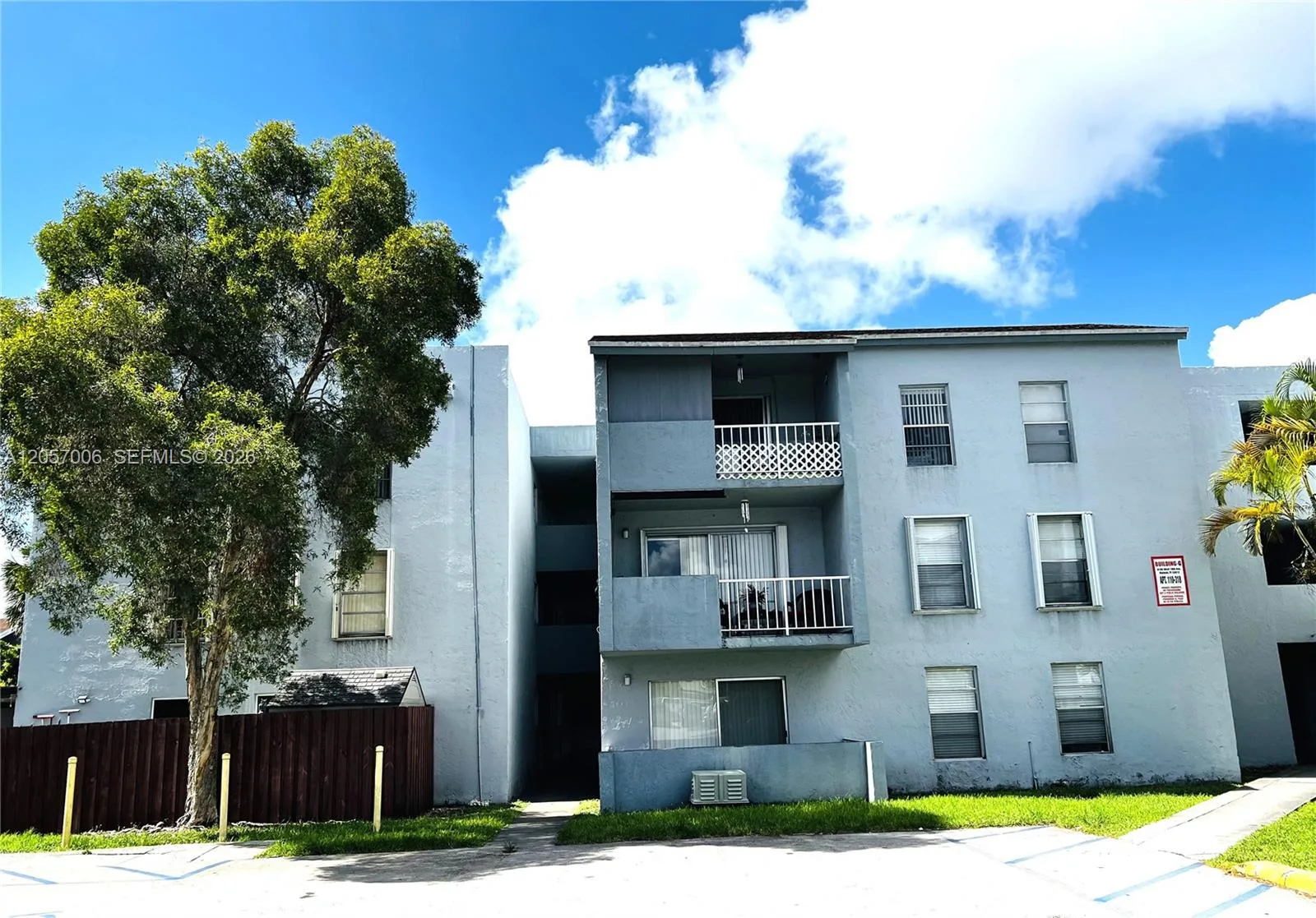 6195 W 18th Ave # G214, Hialeah, FL 33012
