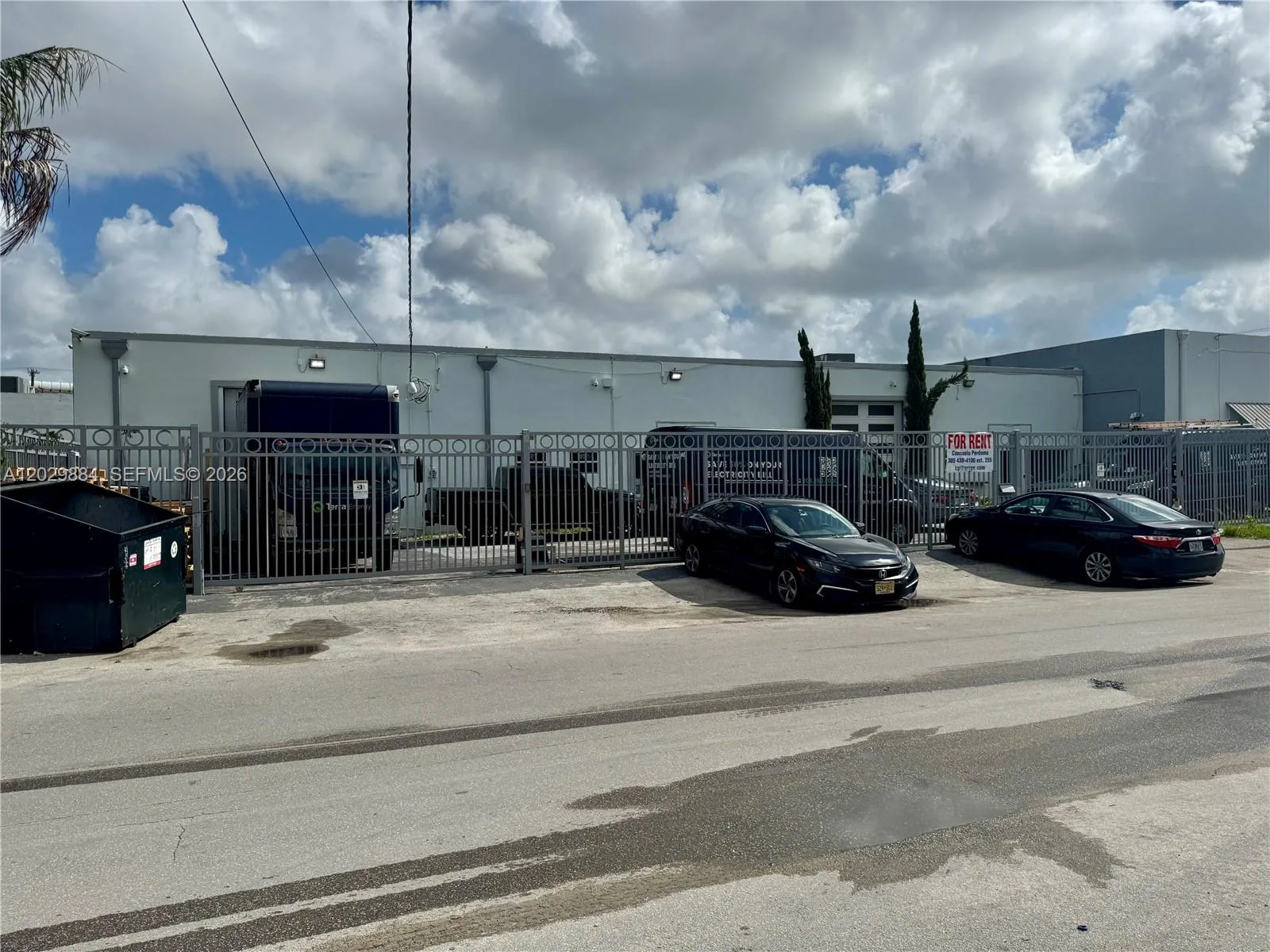 3241 NW 38th St, Miami, FL 33142 photo 2