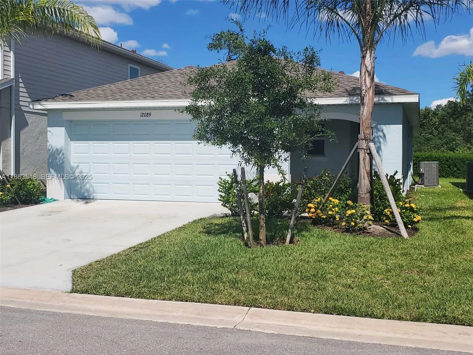12089 MONTEREY PINE LN, Fort Myers, FL 33966