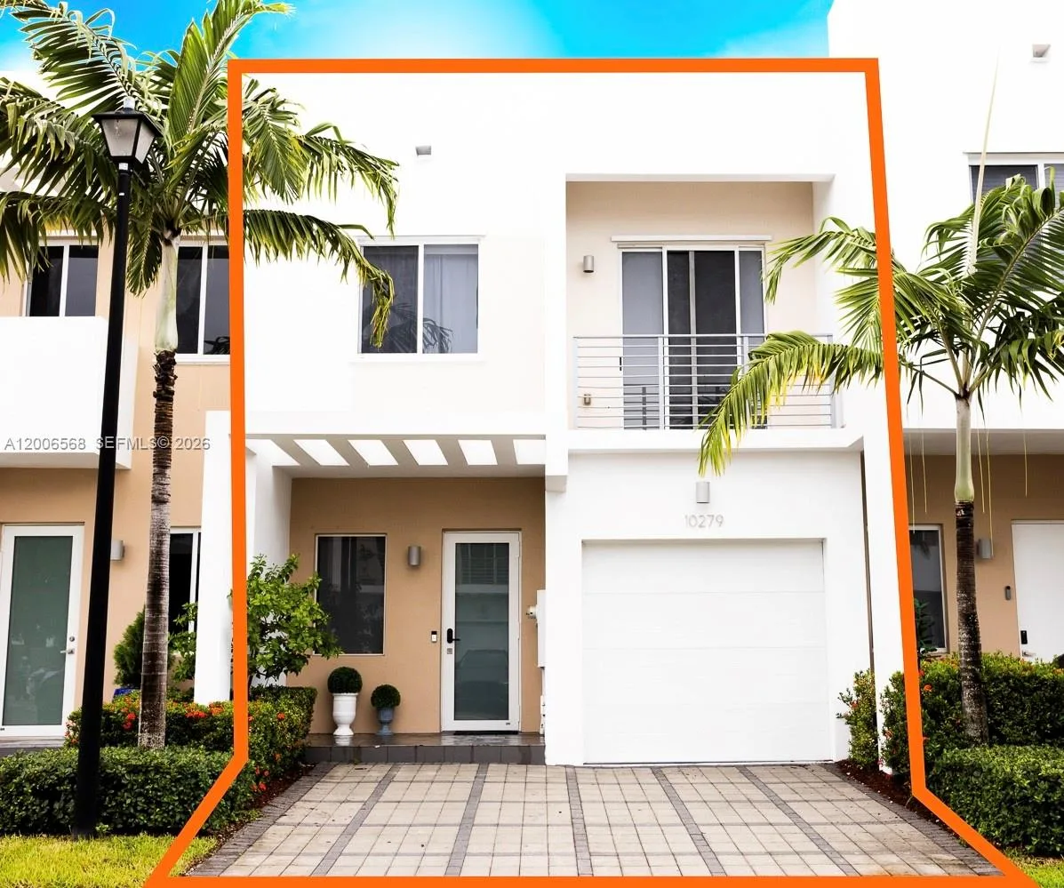 10279 NW 72nd St, Doral, FL 33178 photo 2