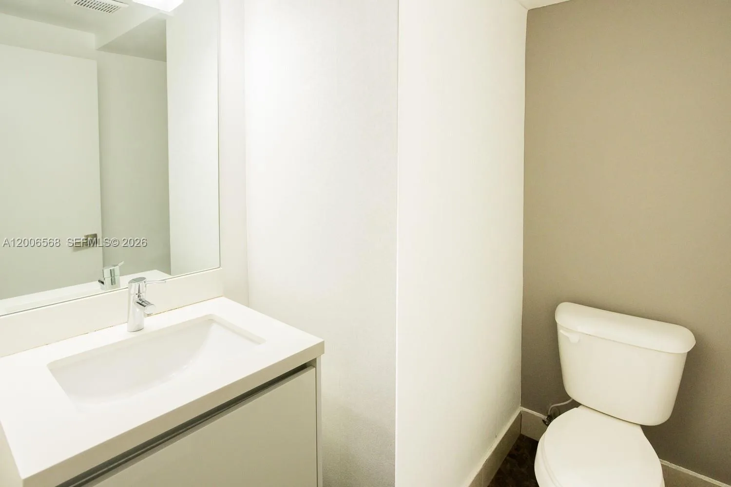 10279 NW 72nd St, Doral, FL 33178 photo 9