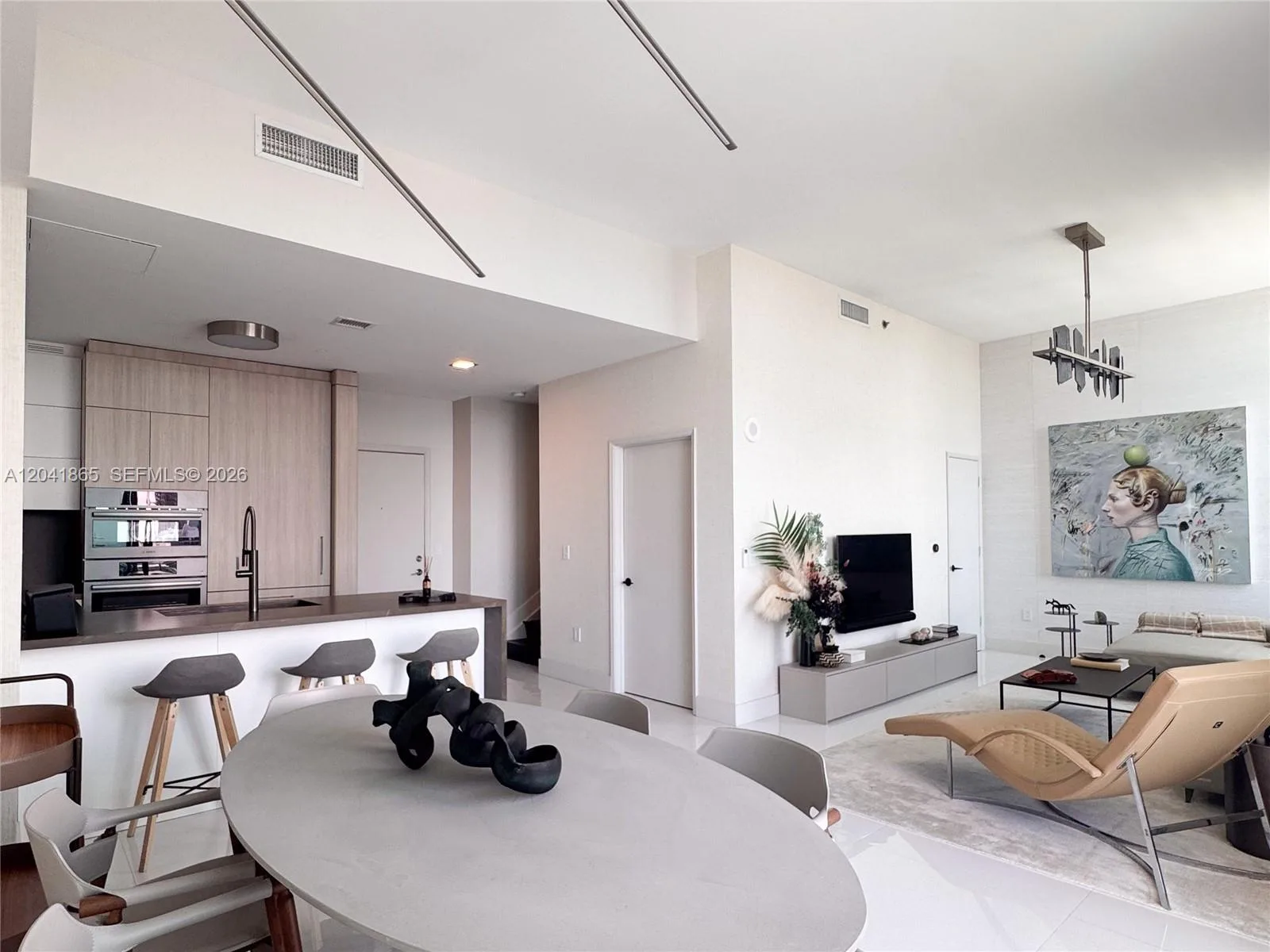 950 Brickell Bay Dr # 5608, Miami, FL 33131 photo 10