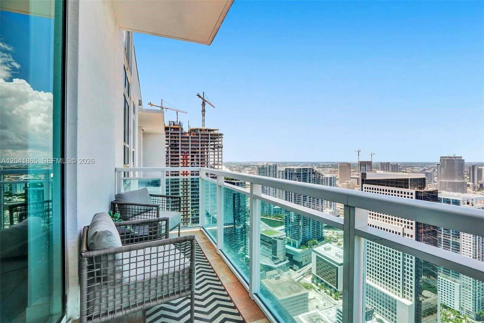 950 Brickell Bay Dr # 5608, Miami, FL 33131 photo 12