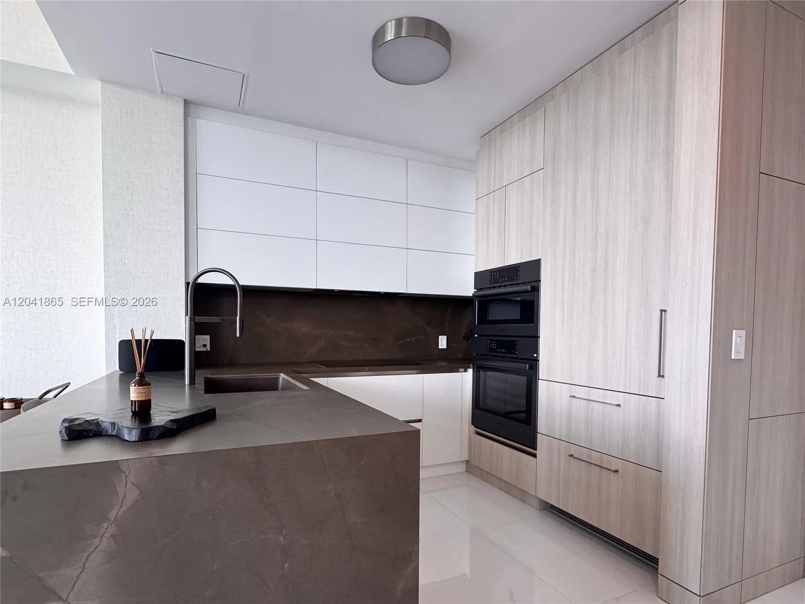 950 Brickell Bay Dr # 5608, Miami, FL 33131 photo 7