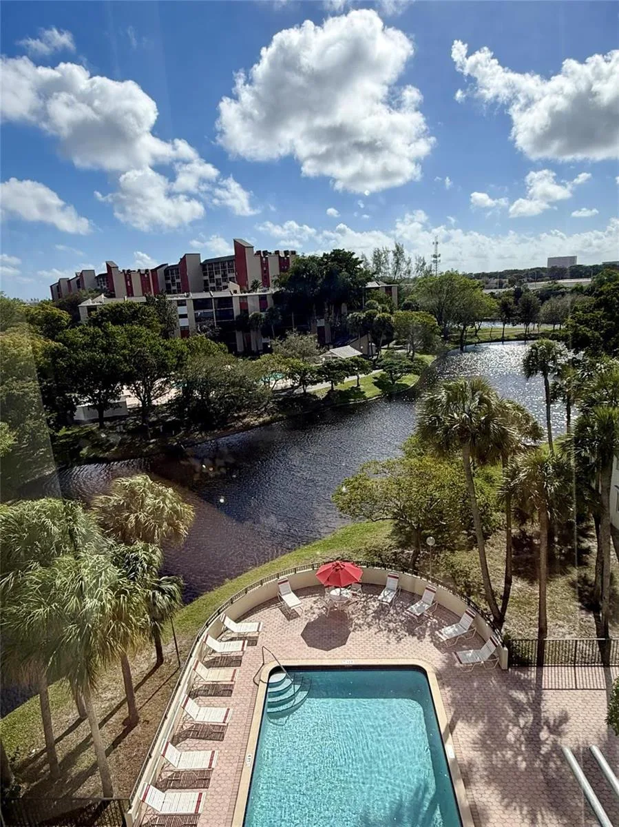 2304 S Cypress Bend Drive # 615, Pompano Beach, FL 33069 photo 2