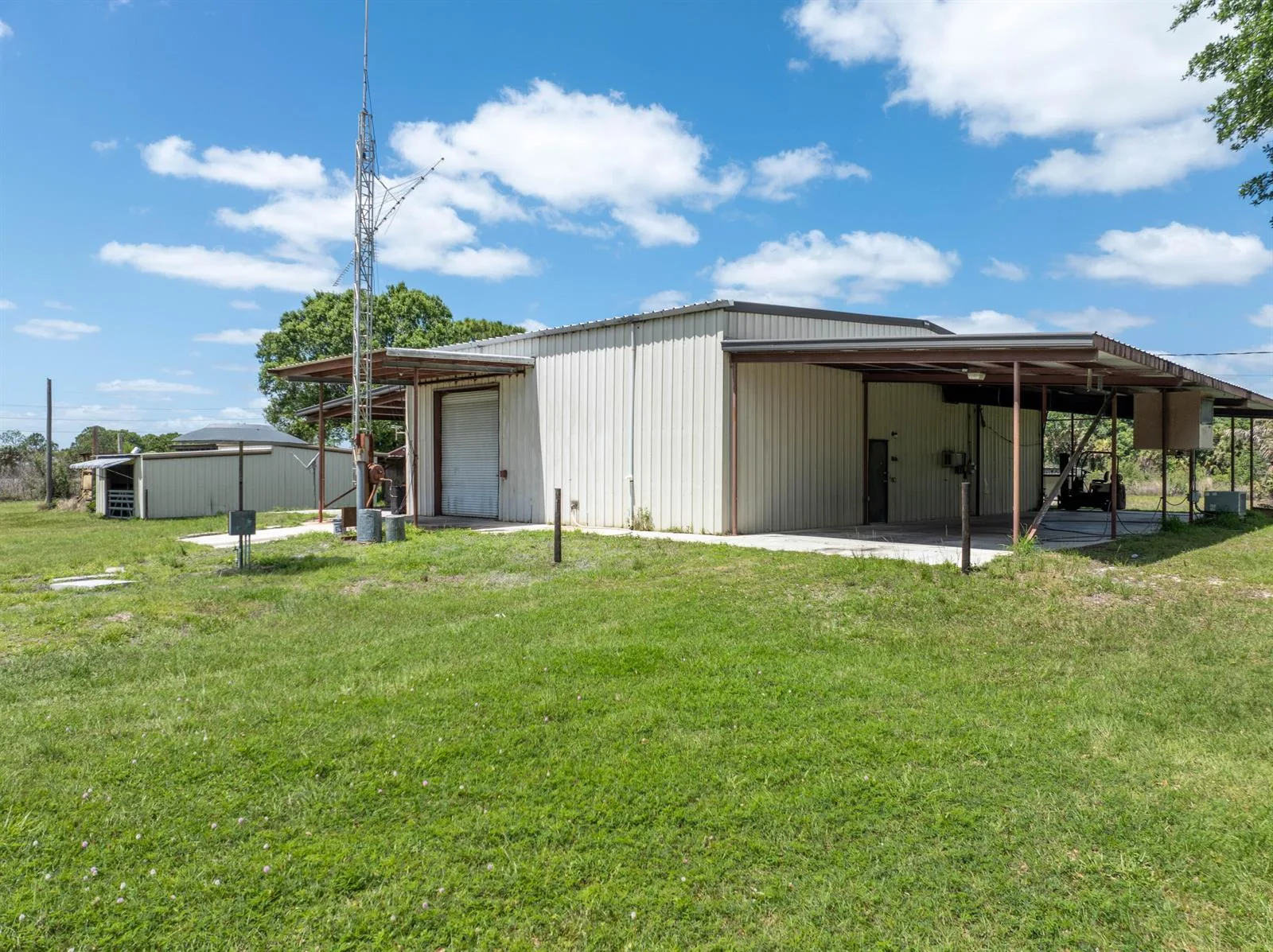 21216 Glades Cut Off Road, Port St. Lucie, FL 34987