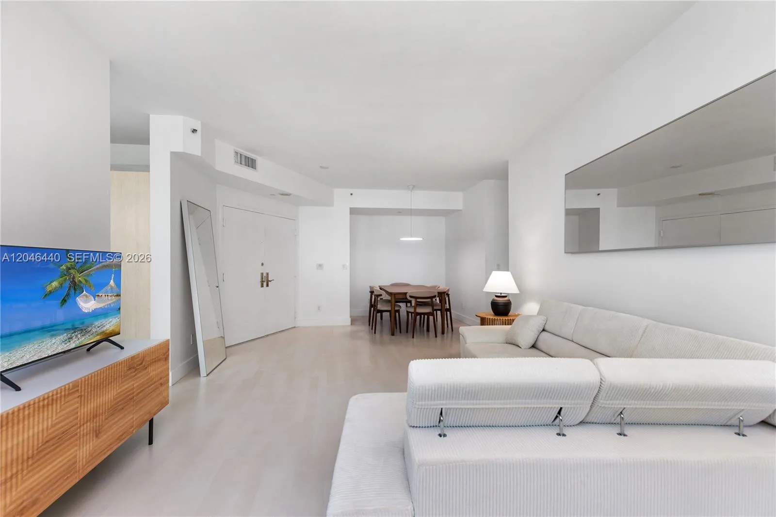 300 S Pointe Dr # 907, Miami Beach, FL 33139 photo 5