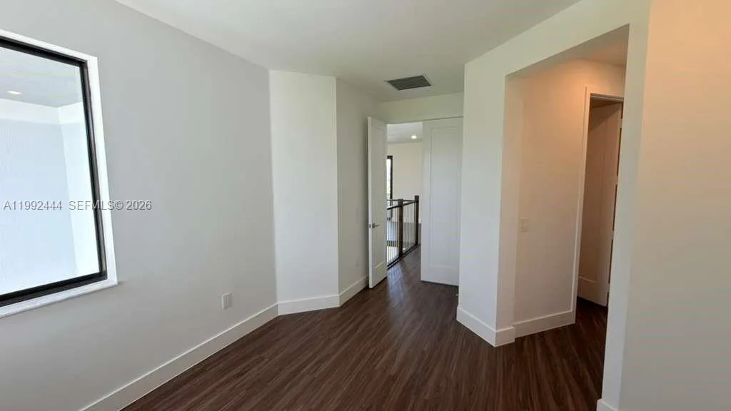 19708 NE 14th Ave, Miami, FL 33179 photo 10