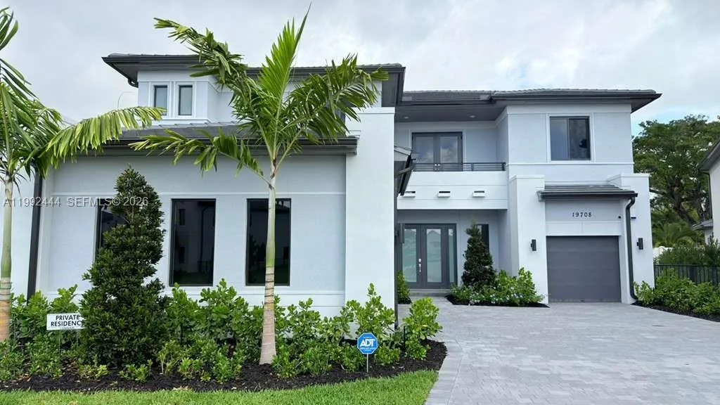 19708 NE 14th Ave, Miami, FL 33179 photo 3