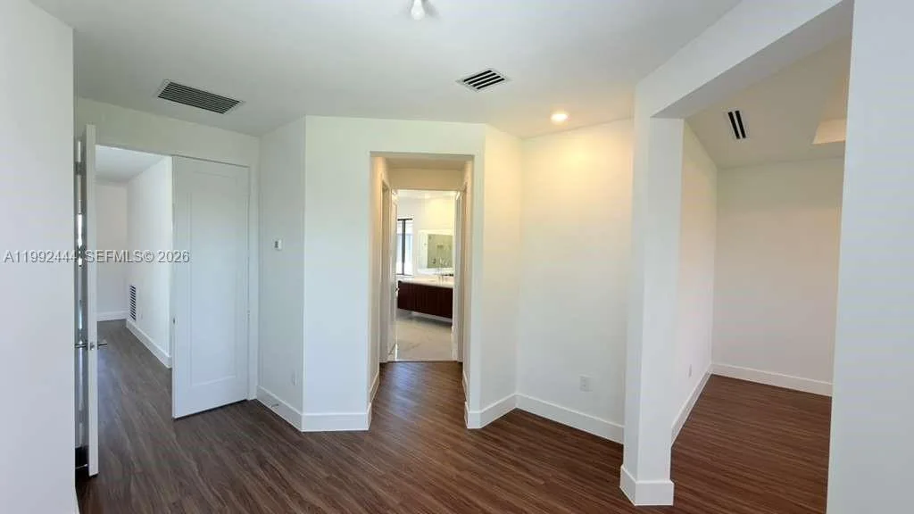 19708 NE 14th Ave, Miami, FL 33179 photo 6