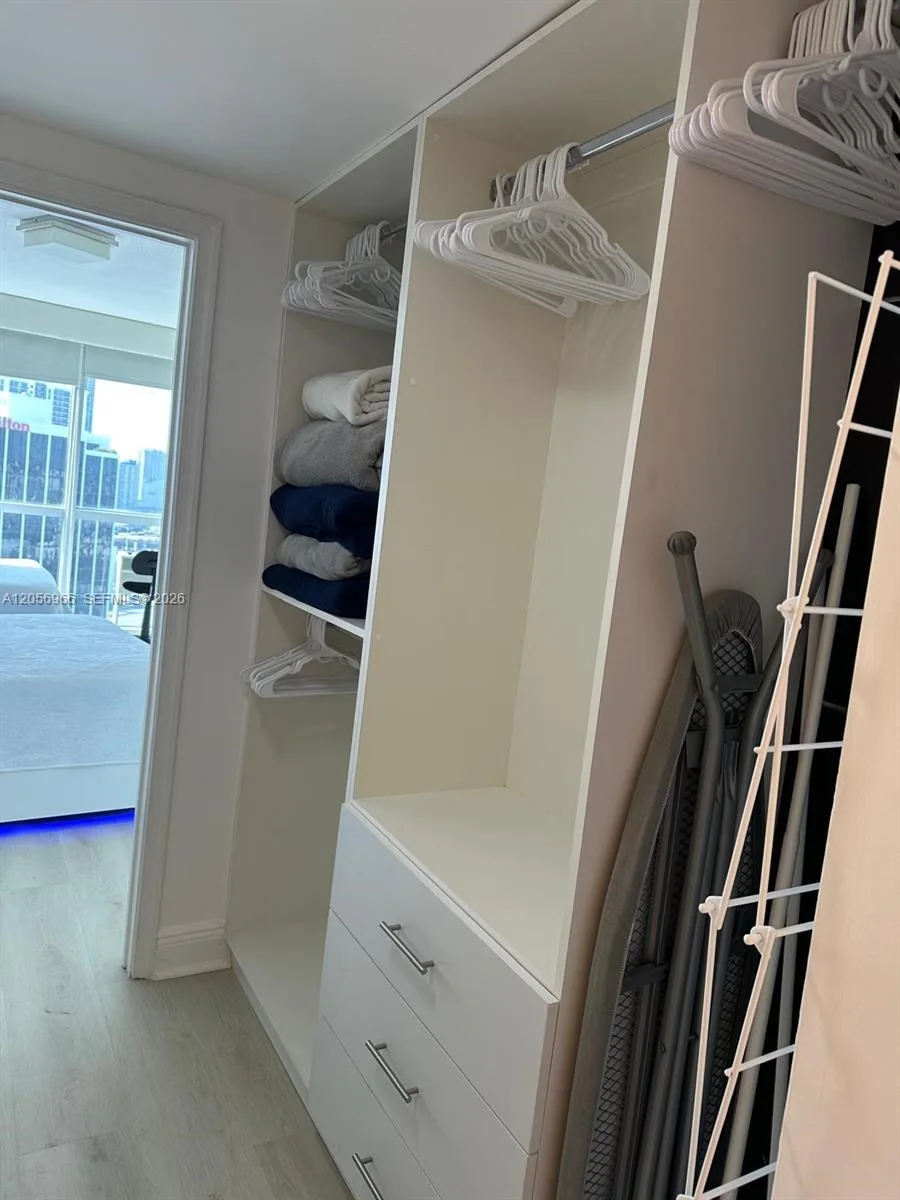 1750 N Bayshore Dr # 2914, Miami, FL 33132 photo 7