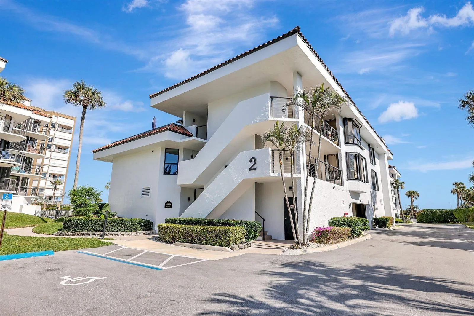 4100 N Highway A1A # 211, Hutchinson Island, FL 34949