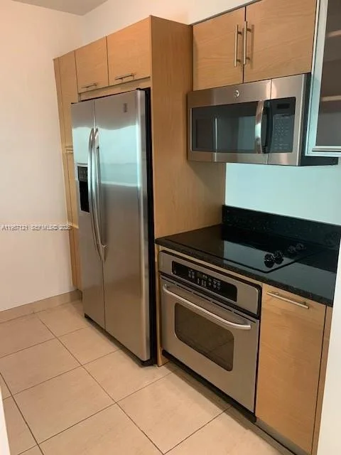 31 SE 5th St # 2603, Miami, FL 33131 photo 11