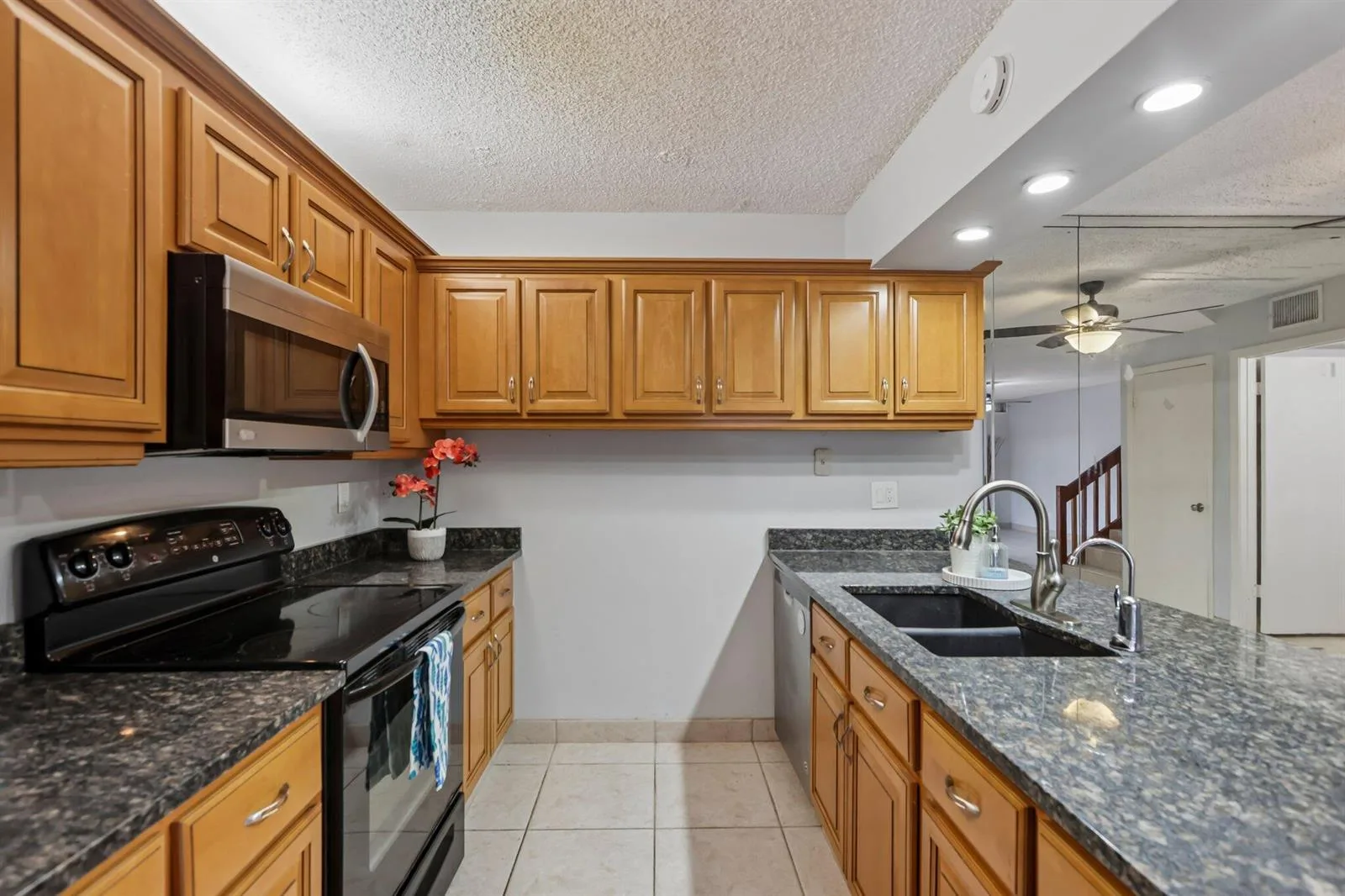 1176 SW 118th Terrace, Davie, FL 33325 photo 6