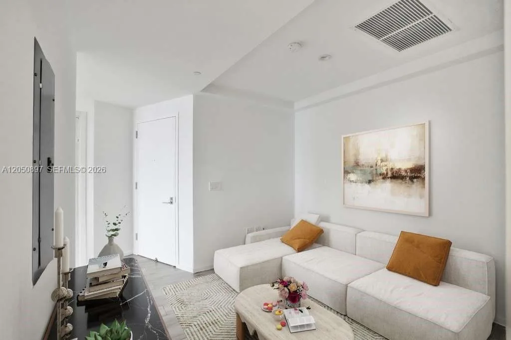 801 S Miami Ave # 3903, Miami, FL 33130 photo 3