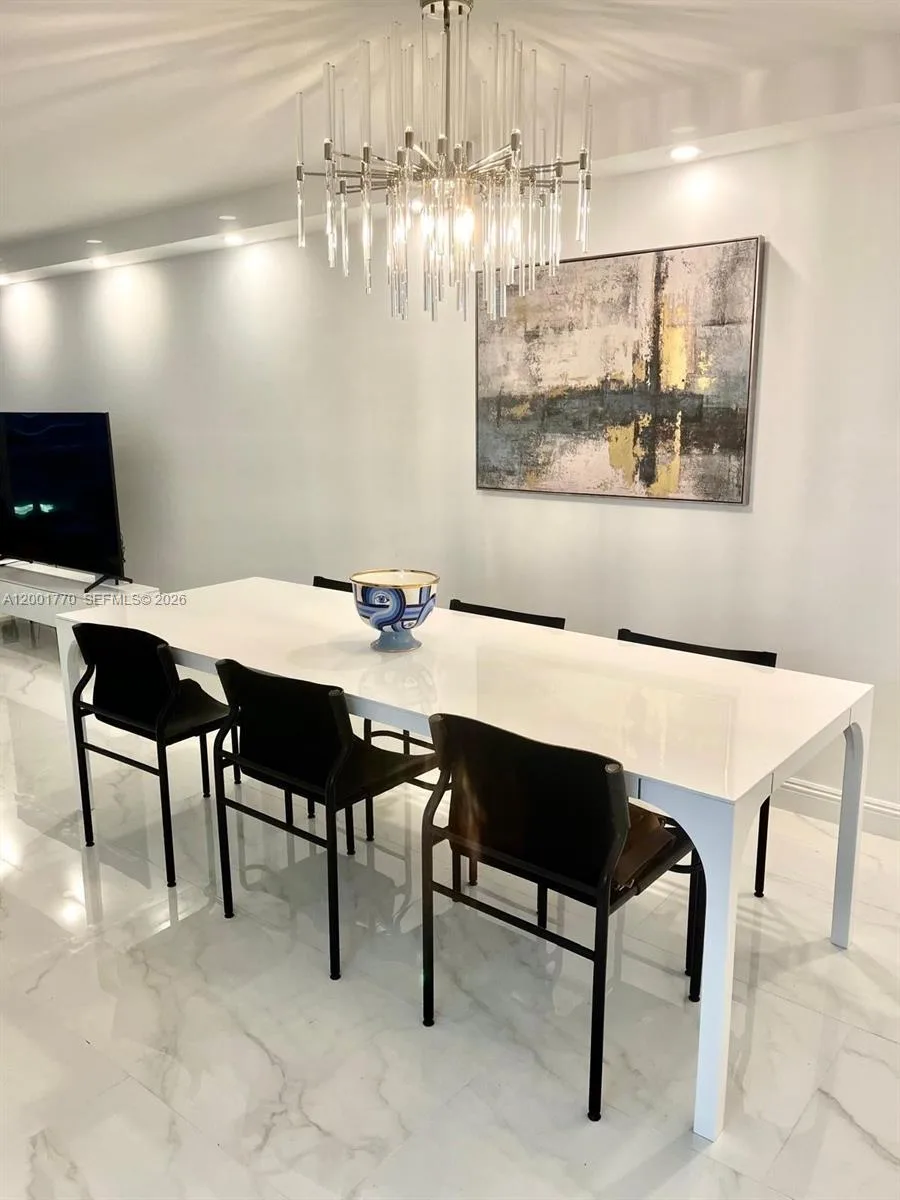 100 Bayview Dr # 1006, Sunny Isles Beach, FL 33160 photo 11
