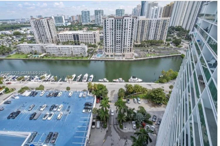 100 Bayview Dr # 1006, Sunny Isles Beach, FL 33160 photo 3