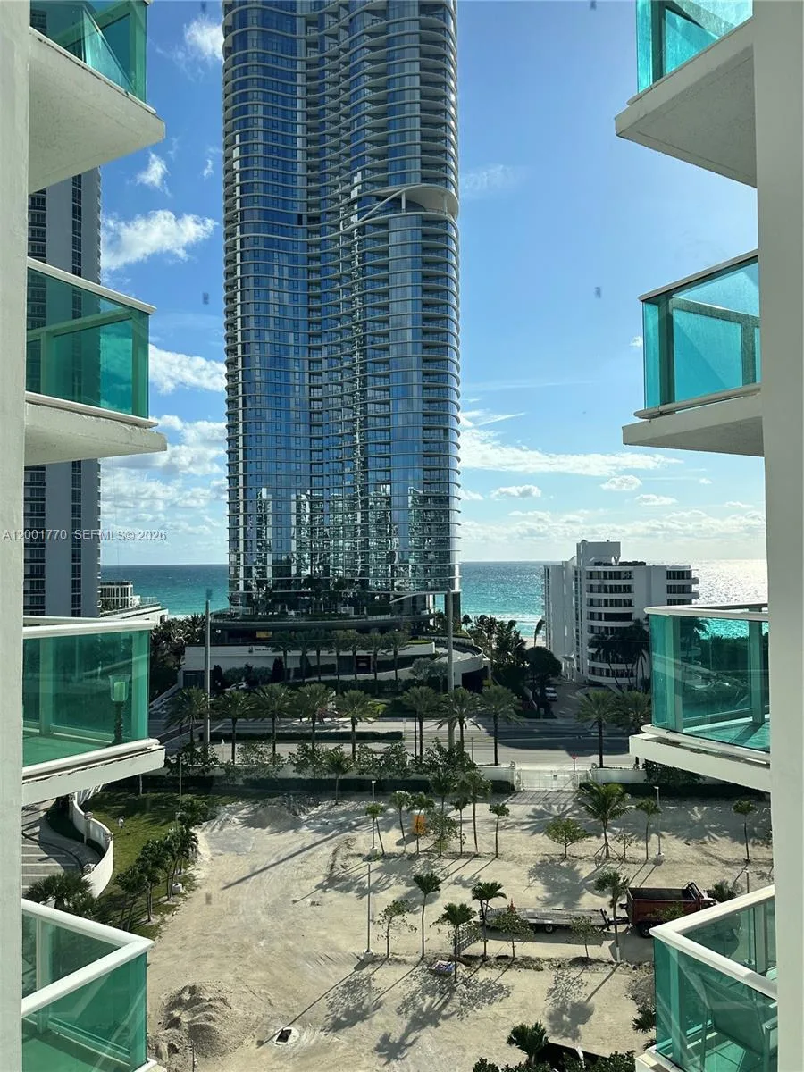 100 Bayview Dr # 1006, Sunny Isles Beach, FL 33160 photo 6