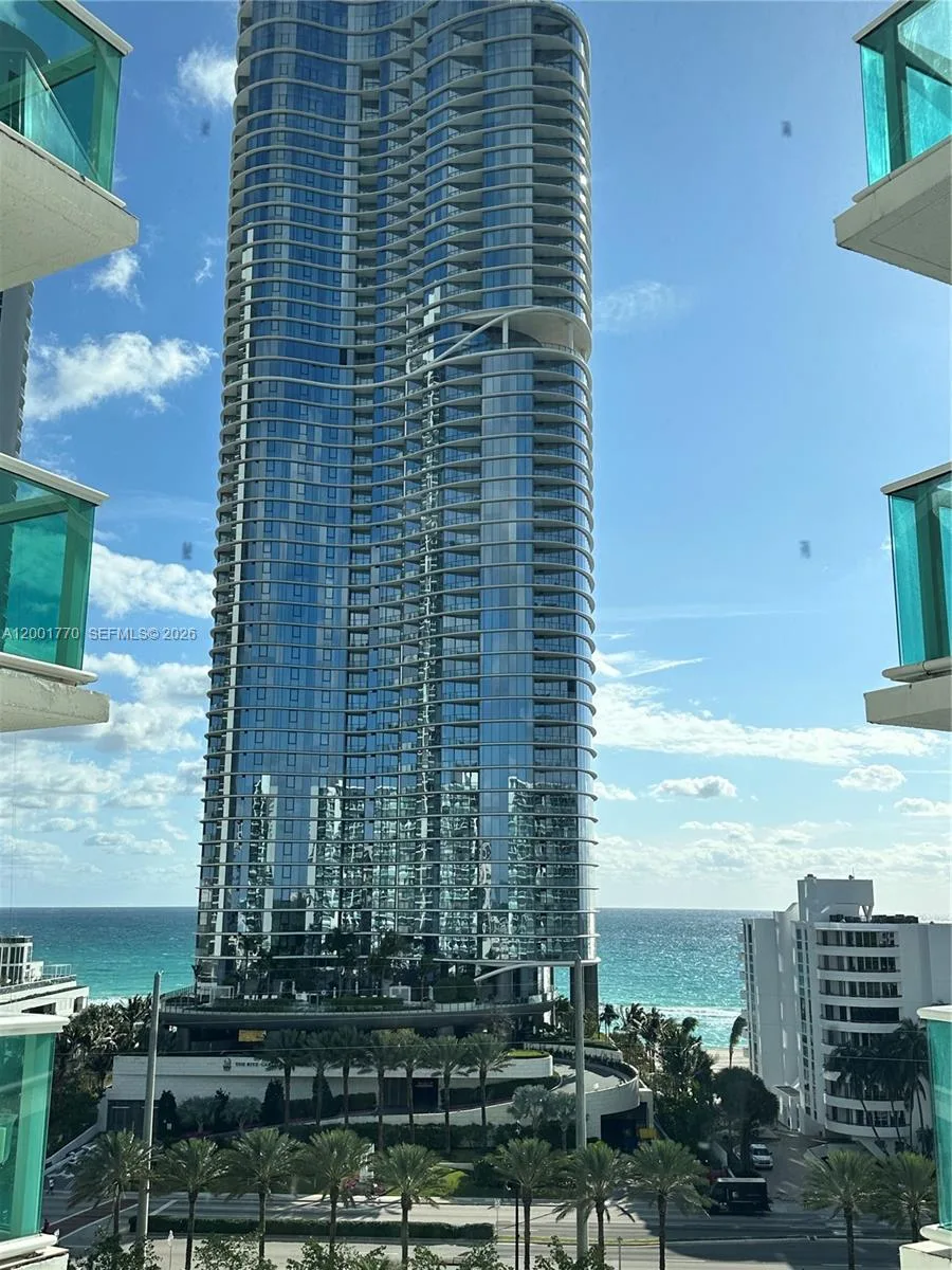 100 Bayview Dr # 1006, Sunny Isles Beach, FL 33160 photo 8
