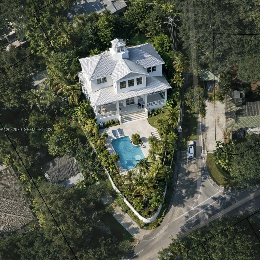 1701 S Bayshore Dr, Miami, FL 33133